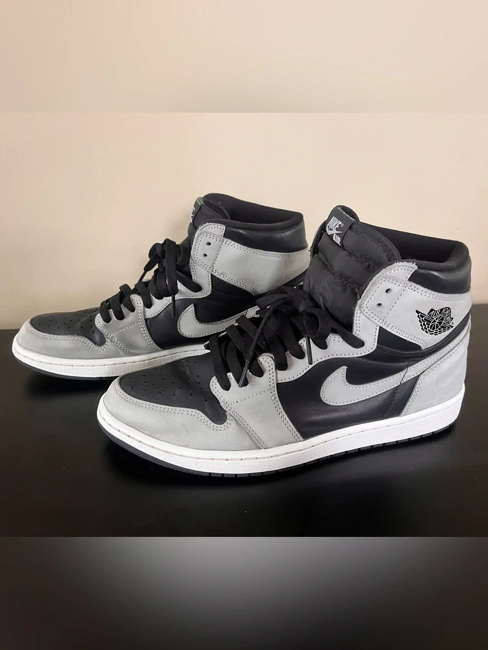 Nike Air Jordan Retro High OG Shadow 2.0 Sneakers in Black & Gray
